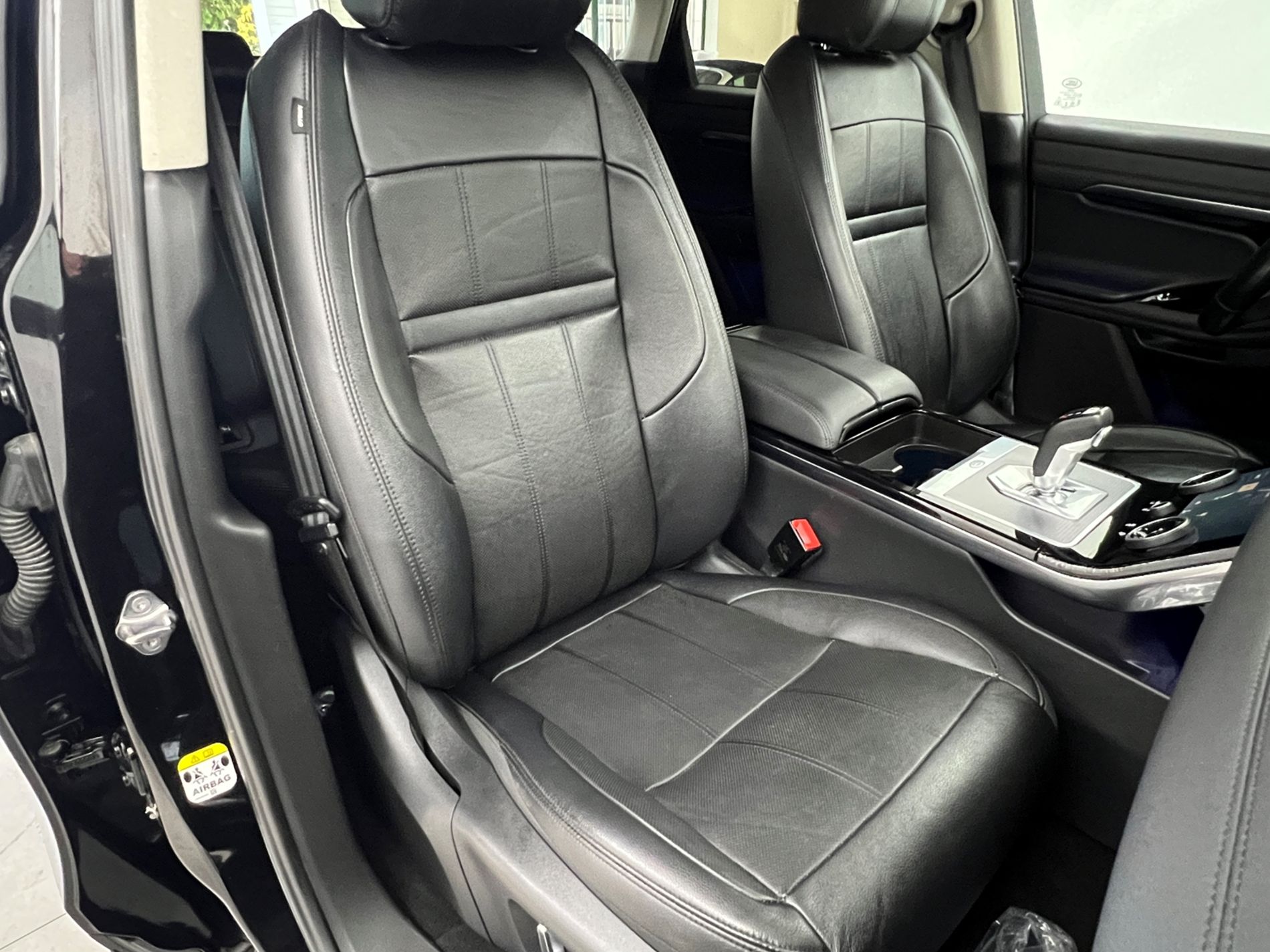 Evoque 2.0d i4 mhev awd 163cv auto - Autosani